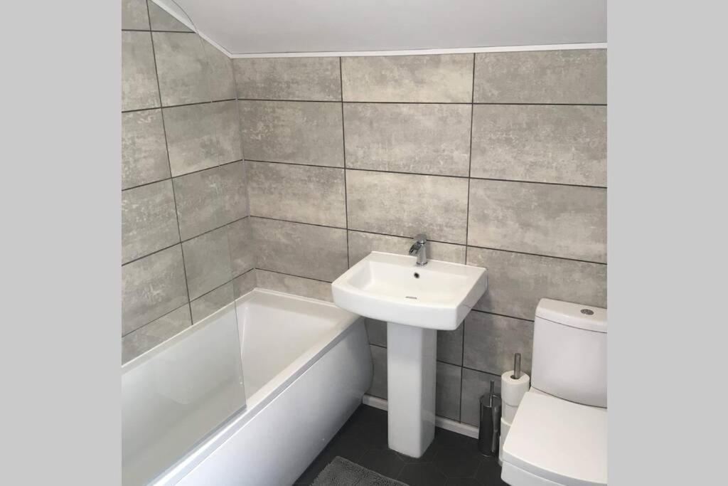 The Terrace Chester, Modern 3 Bed House מראה חיצוני תמונה